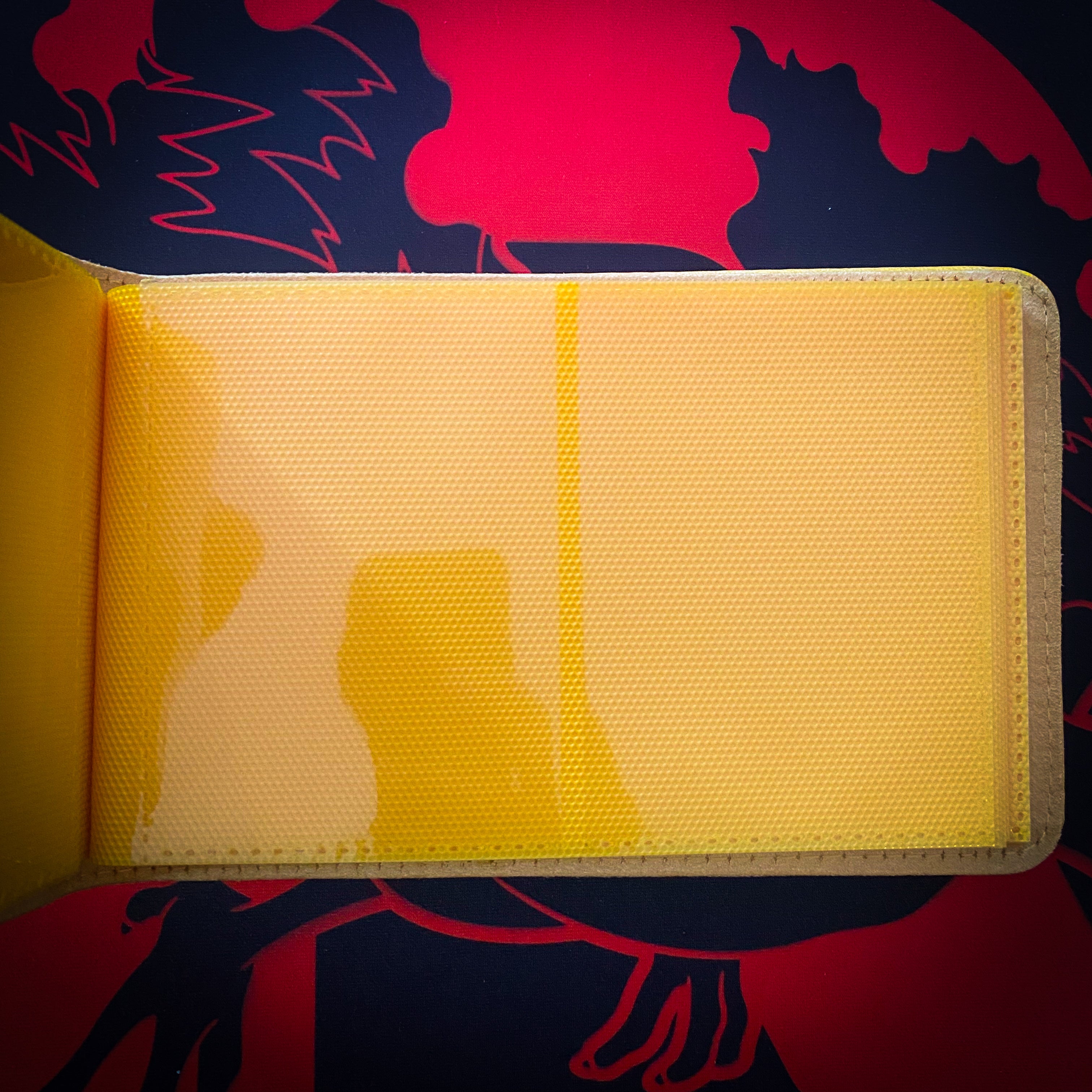 2-Pocket Pokemon Mini Binder . Electric Energy / Geel . Plaats voor 64 kaarten